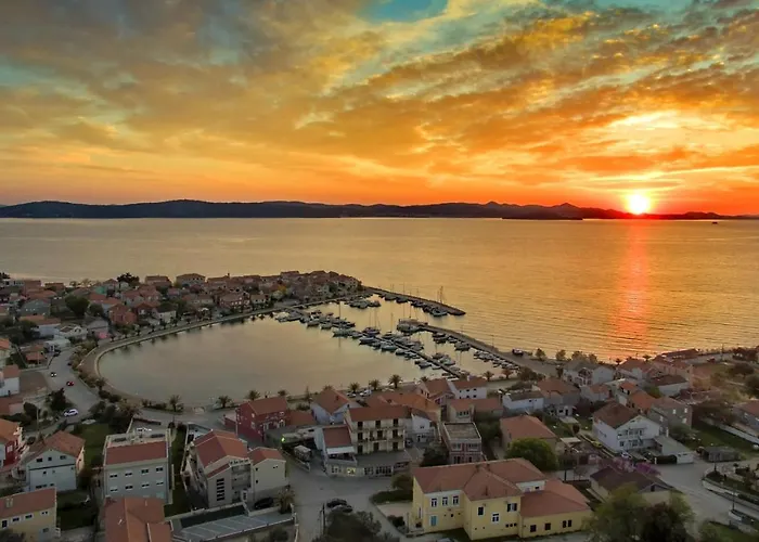 With Parking Space Bibinje, Zadar - 18110 Apartamento *